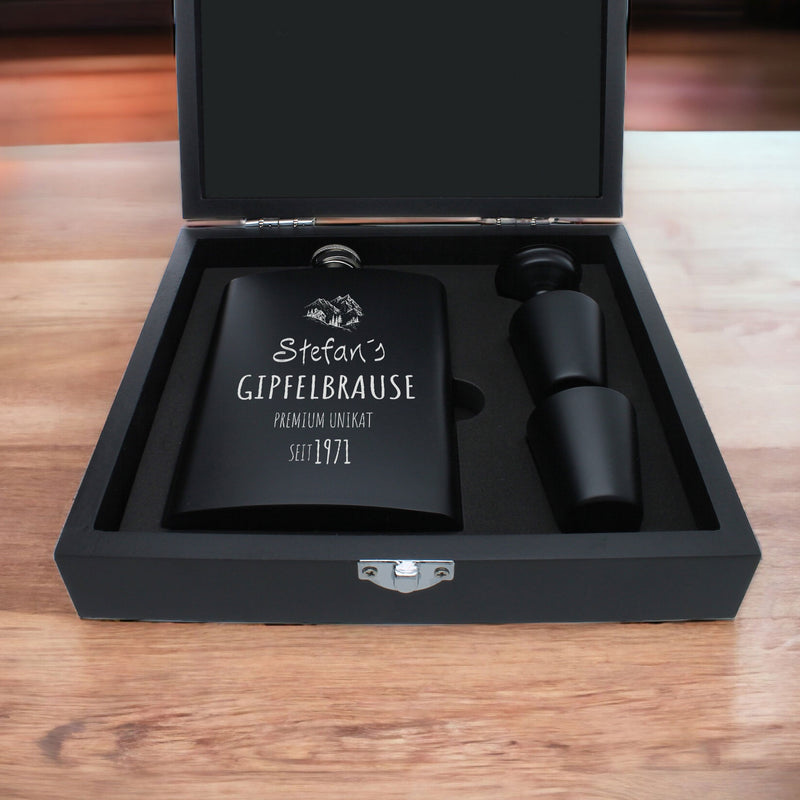 Edelstahl Flachmann schwarz mit Gravur als Geschenkset mit Becher Trichter Gipfelbrause