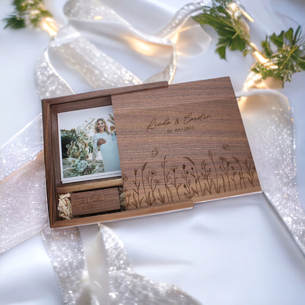 Personalisierte Dunkel Erinnerungsbox - Fotobox als Geschenk zur Hochzeit, Verlobung, Sommerblumen