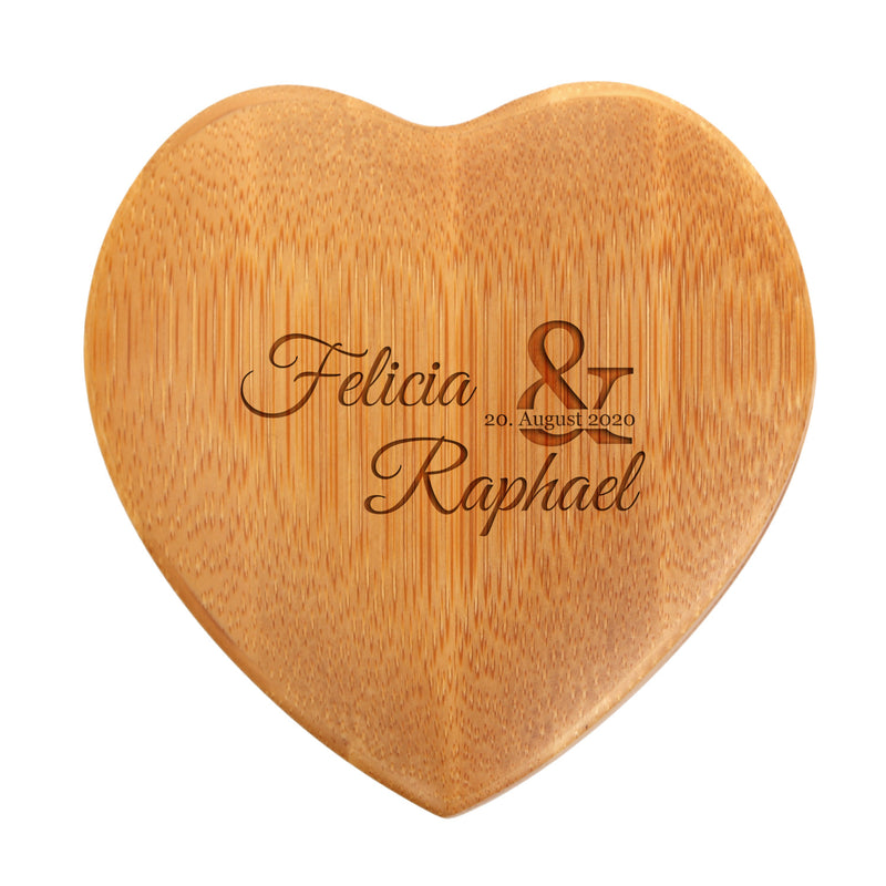 Ringkissen als Herz aus Holz mit Gravur zur Hochzeit Motiv 05 hell