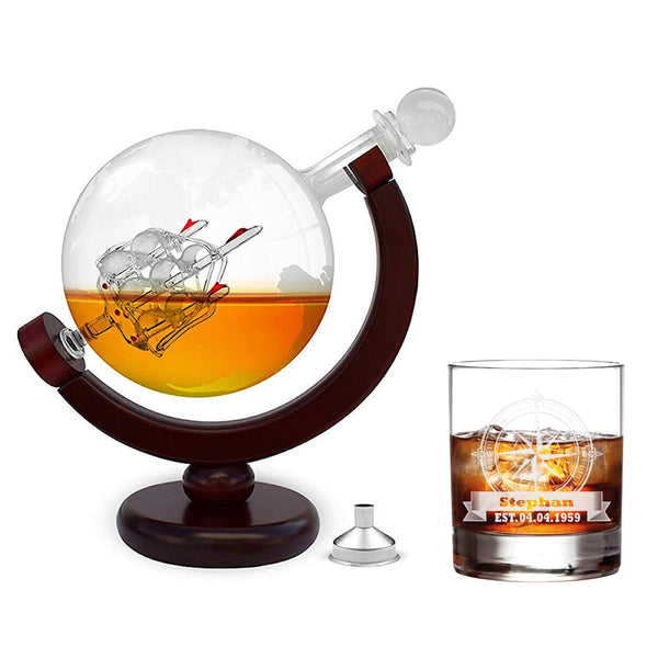 Whiskeykaraffe im Globus Design + Whiskeyglas mit Gravur